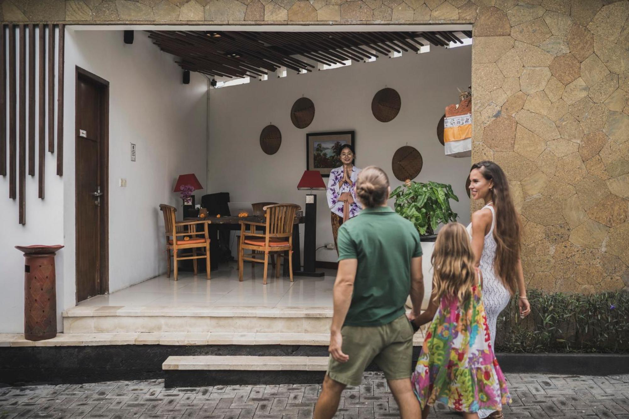 Canggu Circle Villa By Ini Vie Hospitality Exteriör bild