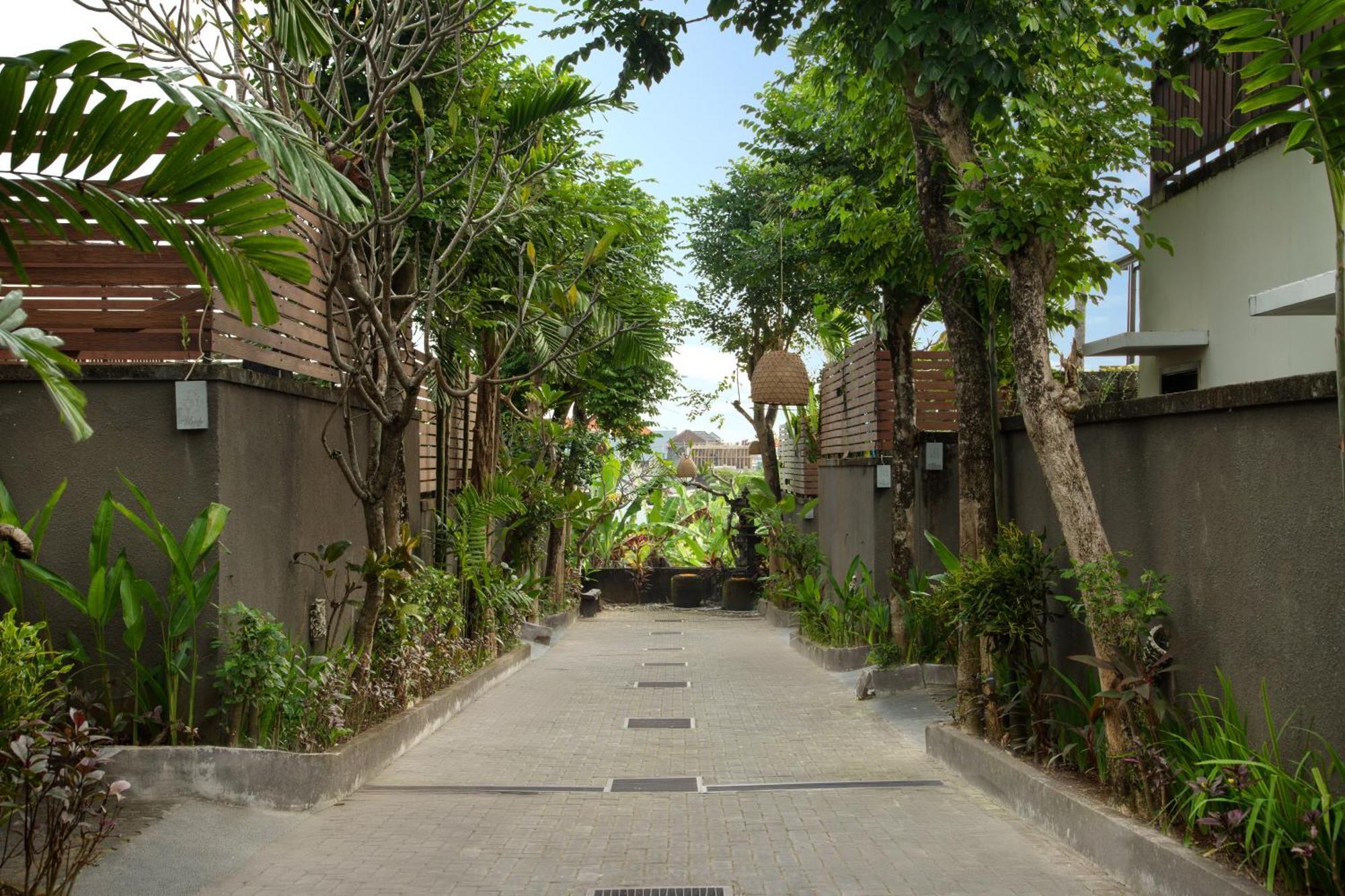 Canggu Circle Villa By Ini Vie Hospitality Exteriör bild